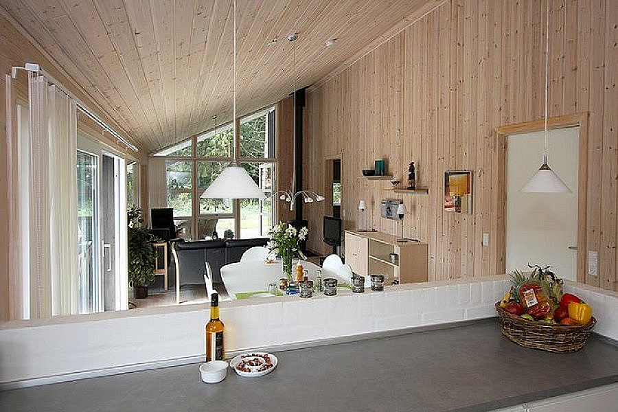 Living room with oppen kitchen - Strandparken 4